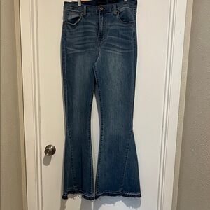 Kendall & Kylie The Tyler Flare Jeans, Size  32
